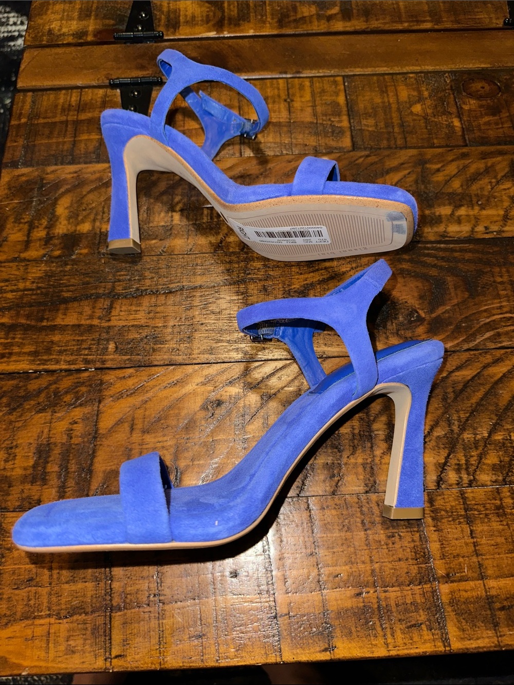 NWOB Gianni Bini Blakye Cobalt Blue Suede Ankle Strap Heels Size 8 - Picture 5 of 7